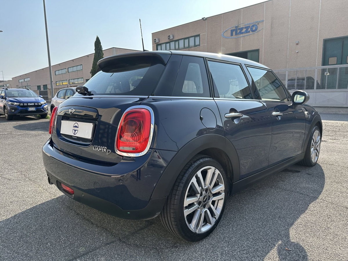 MINI Mini 1.5 Cooper D Boost 5 porte (6)