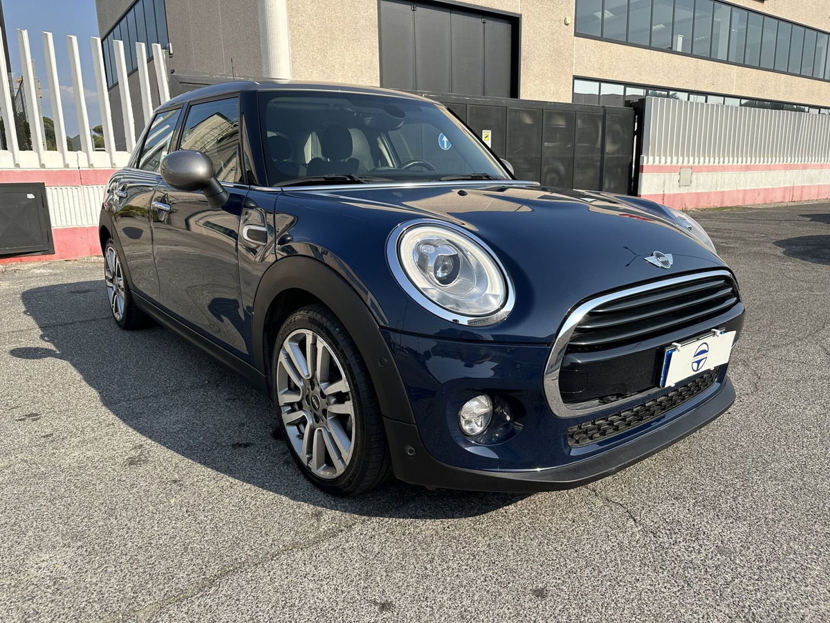 MINI Mini 1.5 Cooper D Boost 5 porte (8)