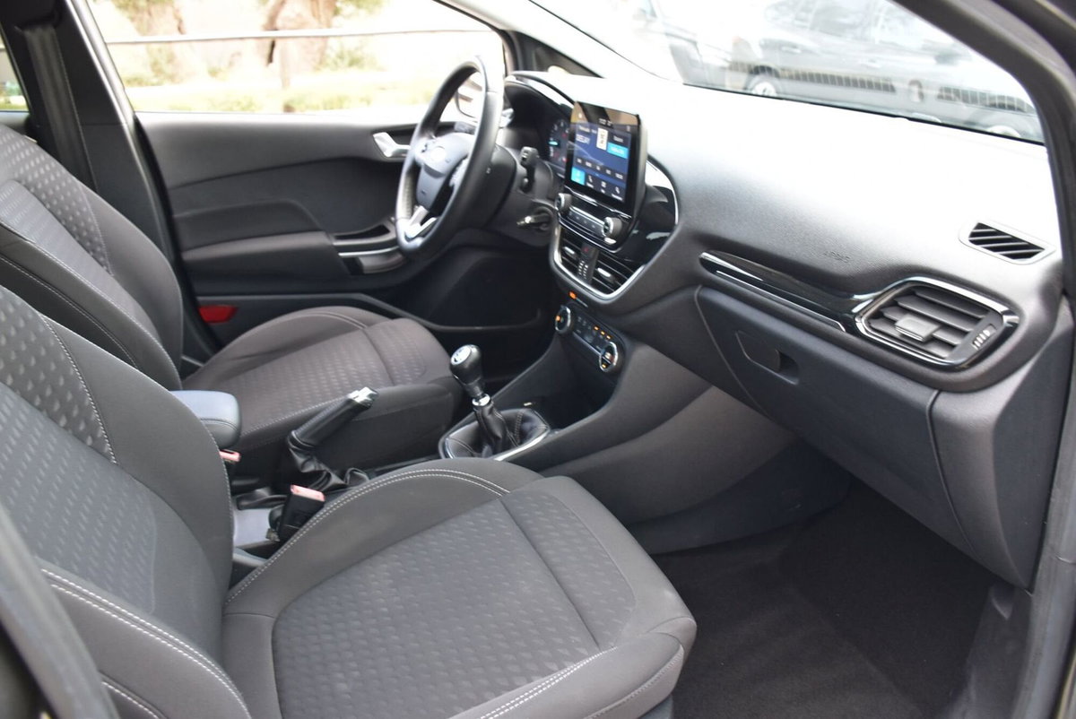Ford Fiesta 1.5 EcoBlue 5 porte Titanium (17)