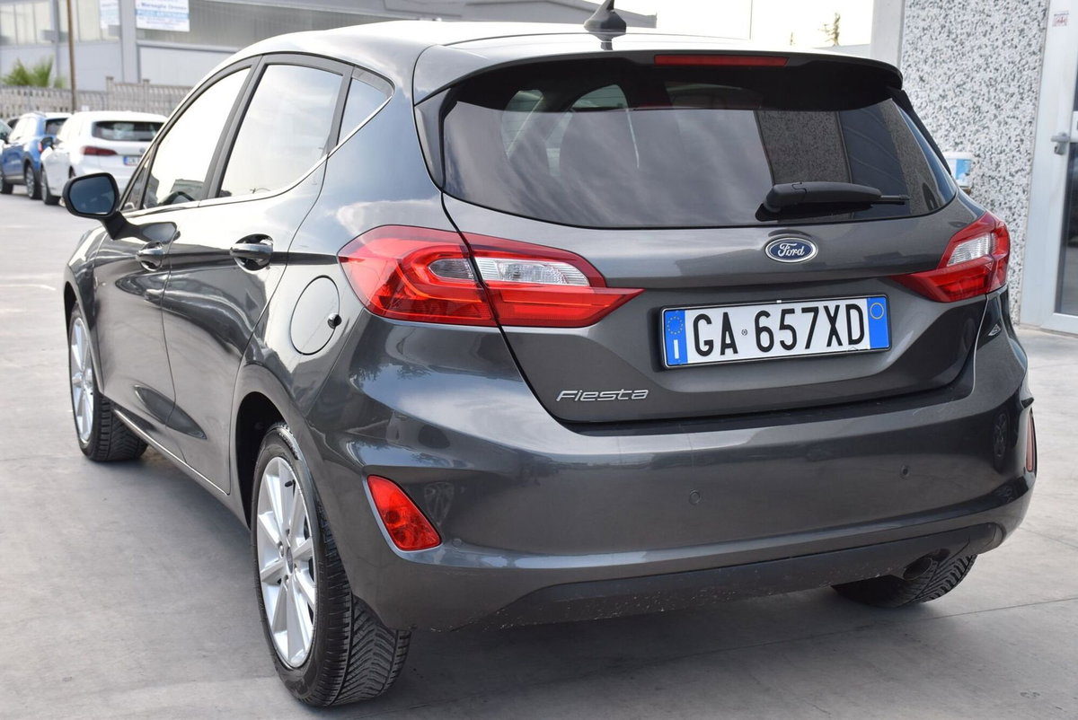 Ford Fiesta 1.5 EcoBlue 5 porte Titanium (6)