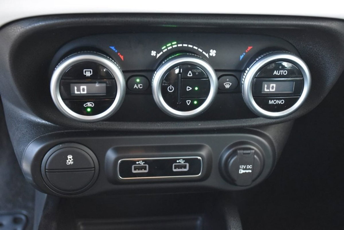 Fiat 500L Living 1.6 Multijet 120 CV Business (12)