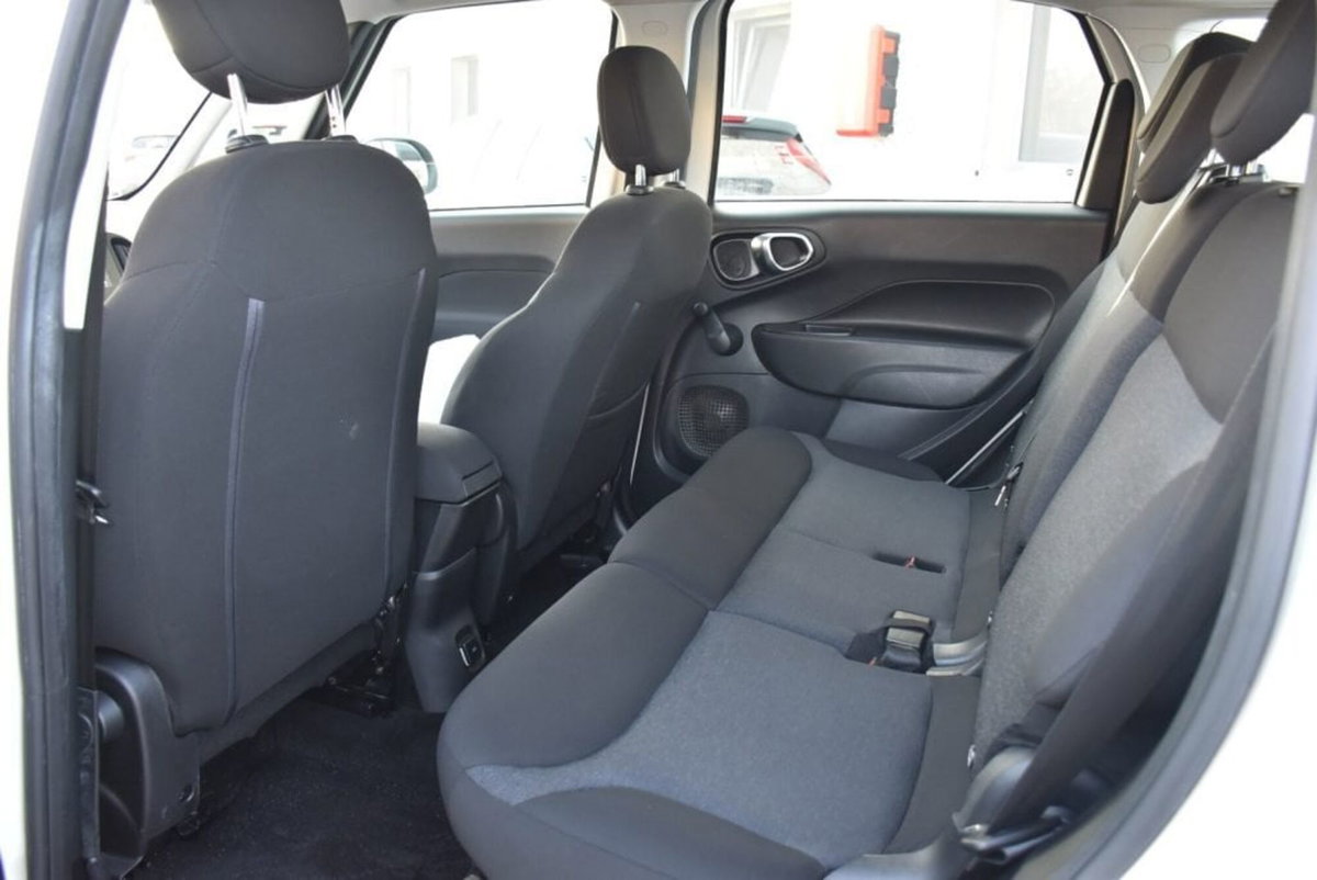 Fiat 500L Living 1.6 Multijet 120 CV Business (14)