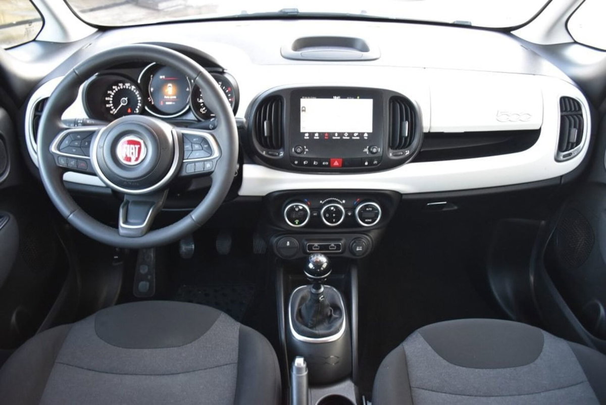 Fiat 500L Living 1.6 Multijet 120 CV Business (7)