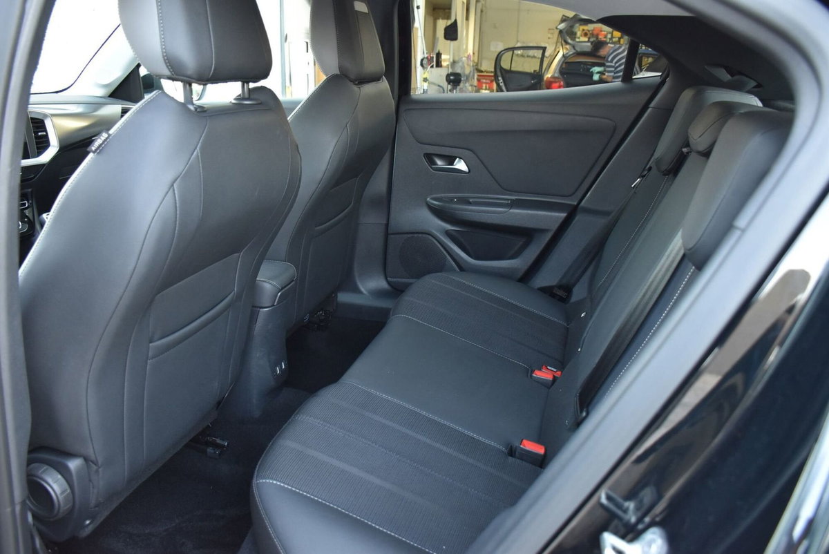 Opel Mokka 1.2 Turbo Elegance (12)