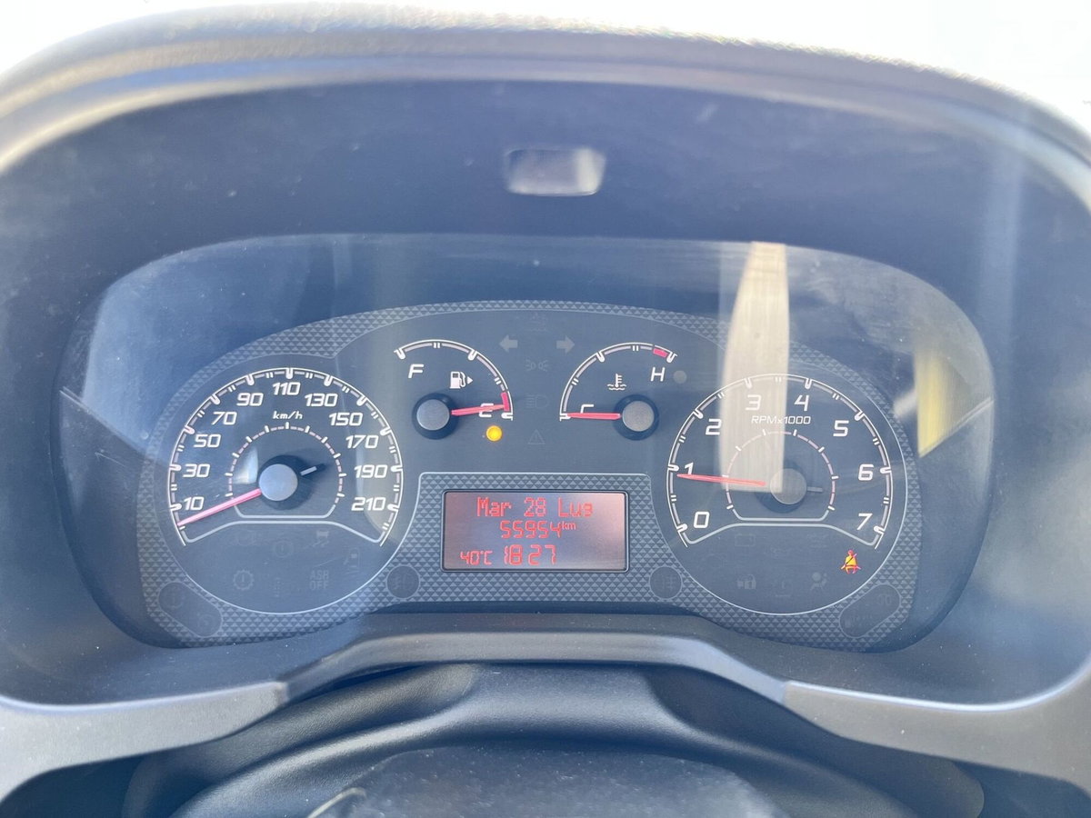 Fiat Fiorino Furgone cargo 1.3 mjt 95cv SX (10)