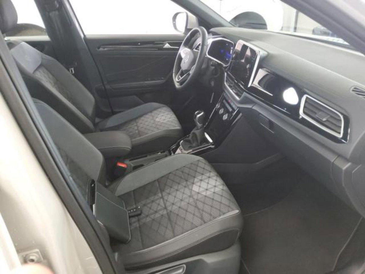 Volkswagen T-Roc 1.0 TSI R-Line (3)