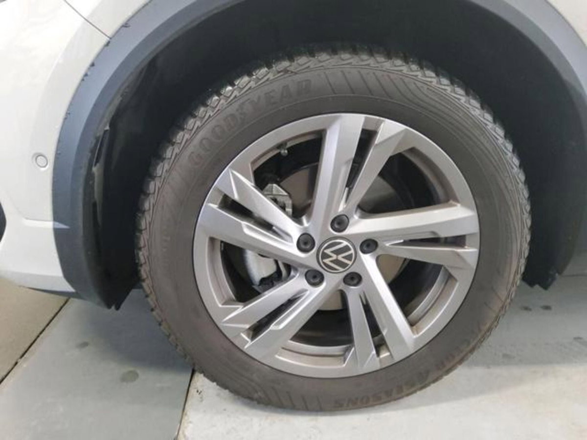 Volkswagen T-Roc 1.0 TSI R-Line (9)