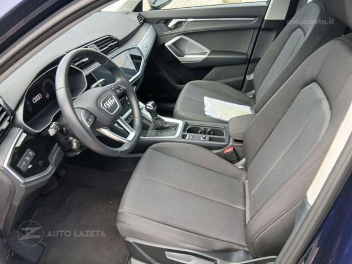 Audi Q3 35 TDI quattro S tronic Business (9)