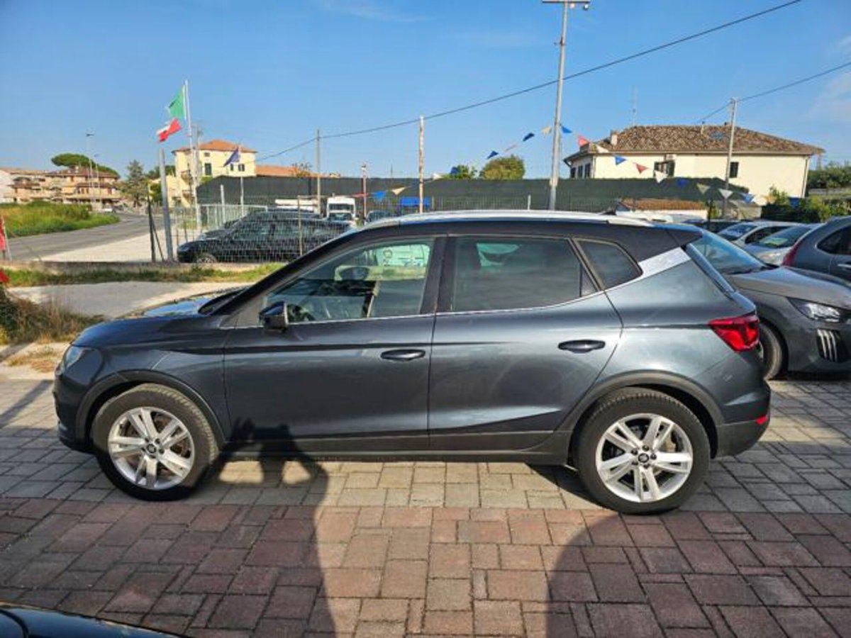 SEAT Arona 1.0 TGI FR (2)