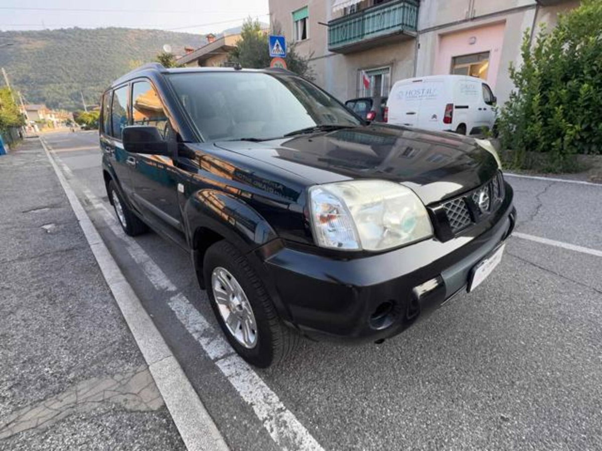 Nissan X-Trail 2.2 dCi Elegance (17)
