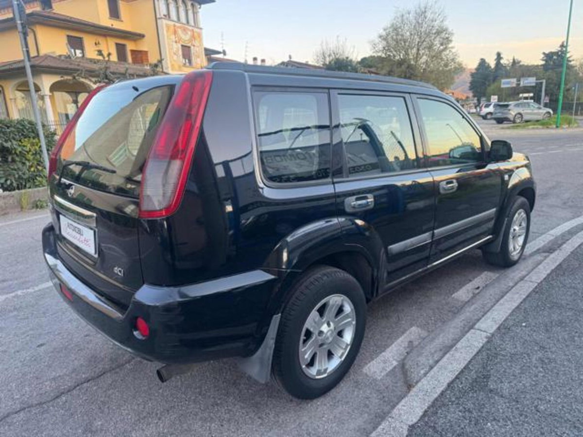 Nissan X-Trail 2.2 dCi Elegance (5)