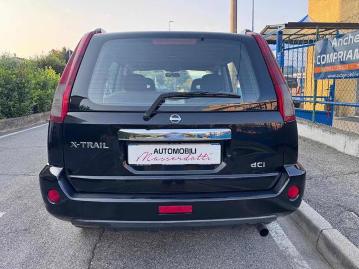 Nissan X-Trail 2.2 dCi Elegance (6)