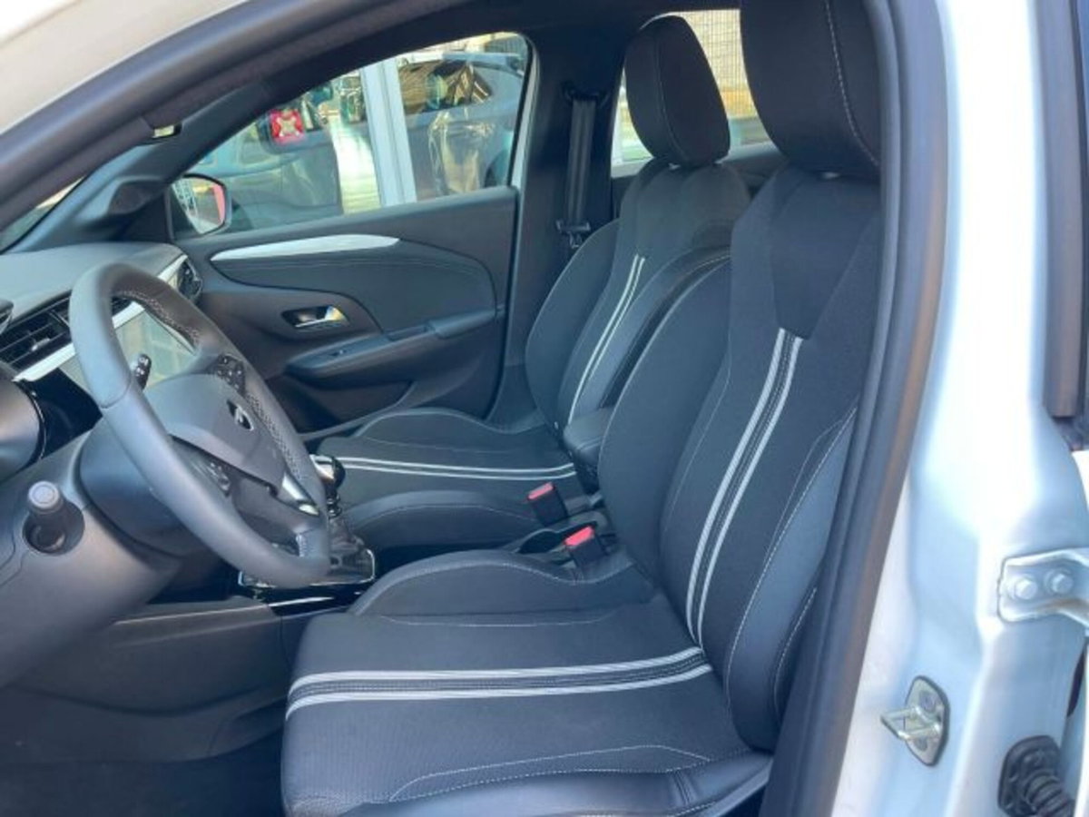Opel Corsa 1.2 100 CV GS Line (11)