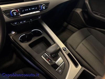 Audi A4 Avant 30 TDI/136 CV S tronic Business Advanced (19)