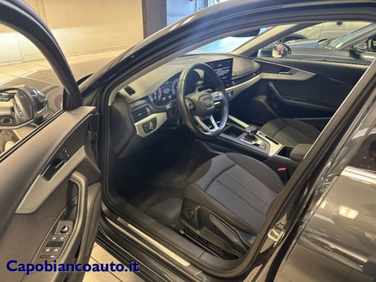 Audi A4 Avant 30 TDI/136 CV S tronic Business Advanced (8)