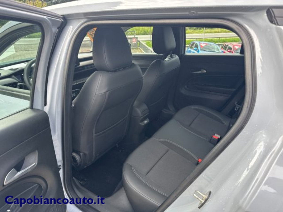 Jeep Avenger 1.2 turbo Summit fwd 100cv (7)