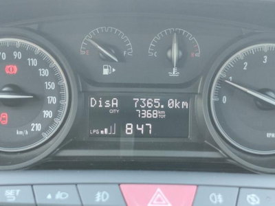 Lancia Ypsilon 1.2 69 CV 5 porte GPL Ecochic Alberta Ferretti (12)