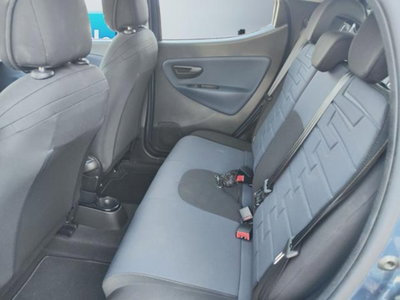 Lancia Ypsilon 1.2 69 CV 5 porte GPL Ecochic Alberta Ferretti (19)