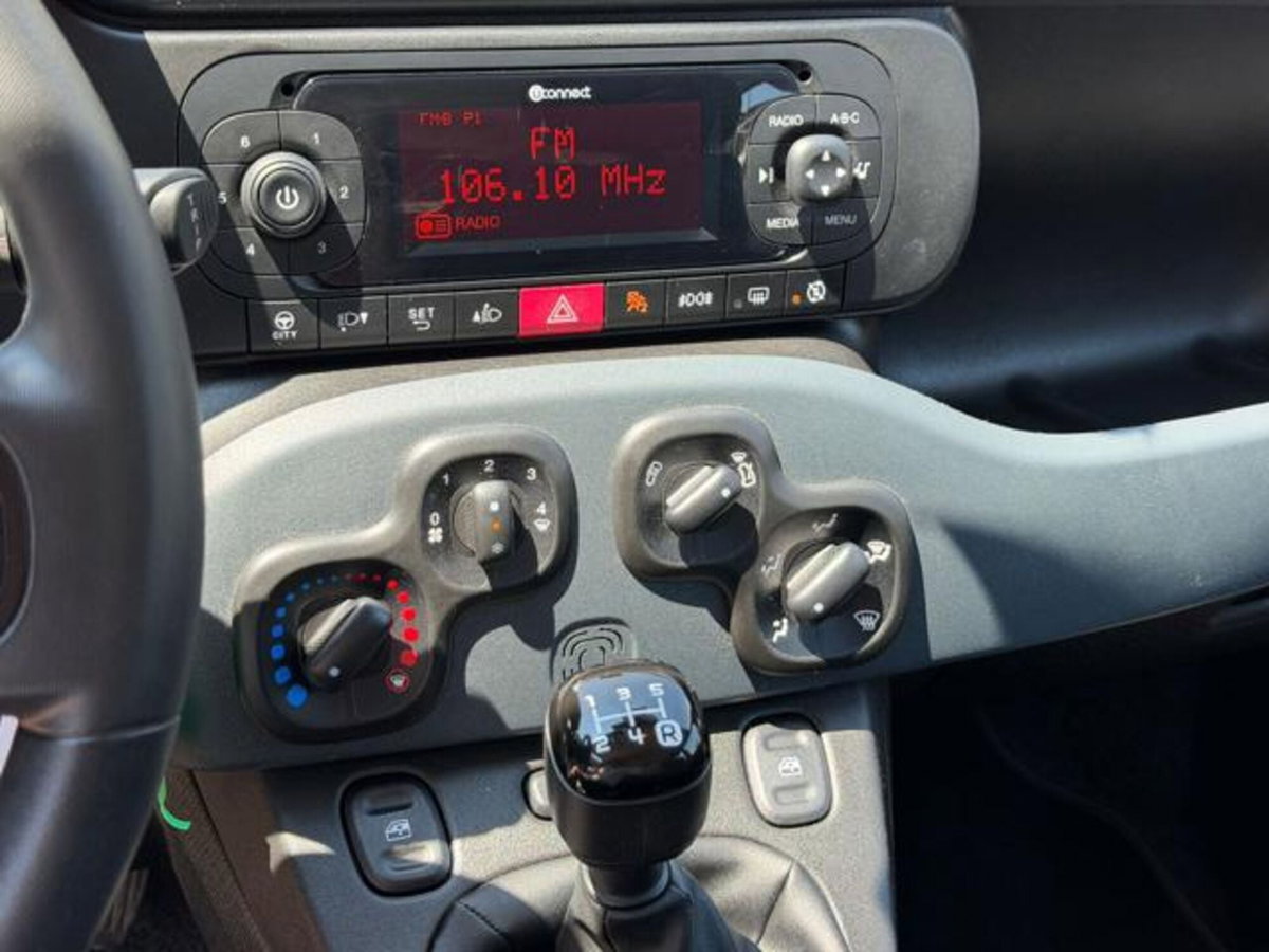 Fiat Panda 1.3 MJT 95 CV S&S 4x4 (13)