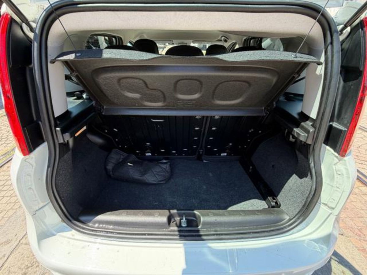 Fiat Panda 1.3 MJT 95 CV S&S 4x4 (15)