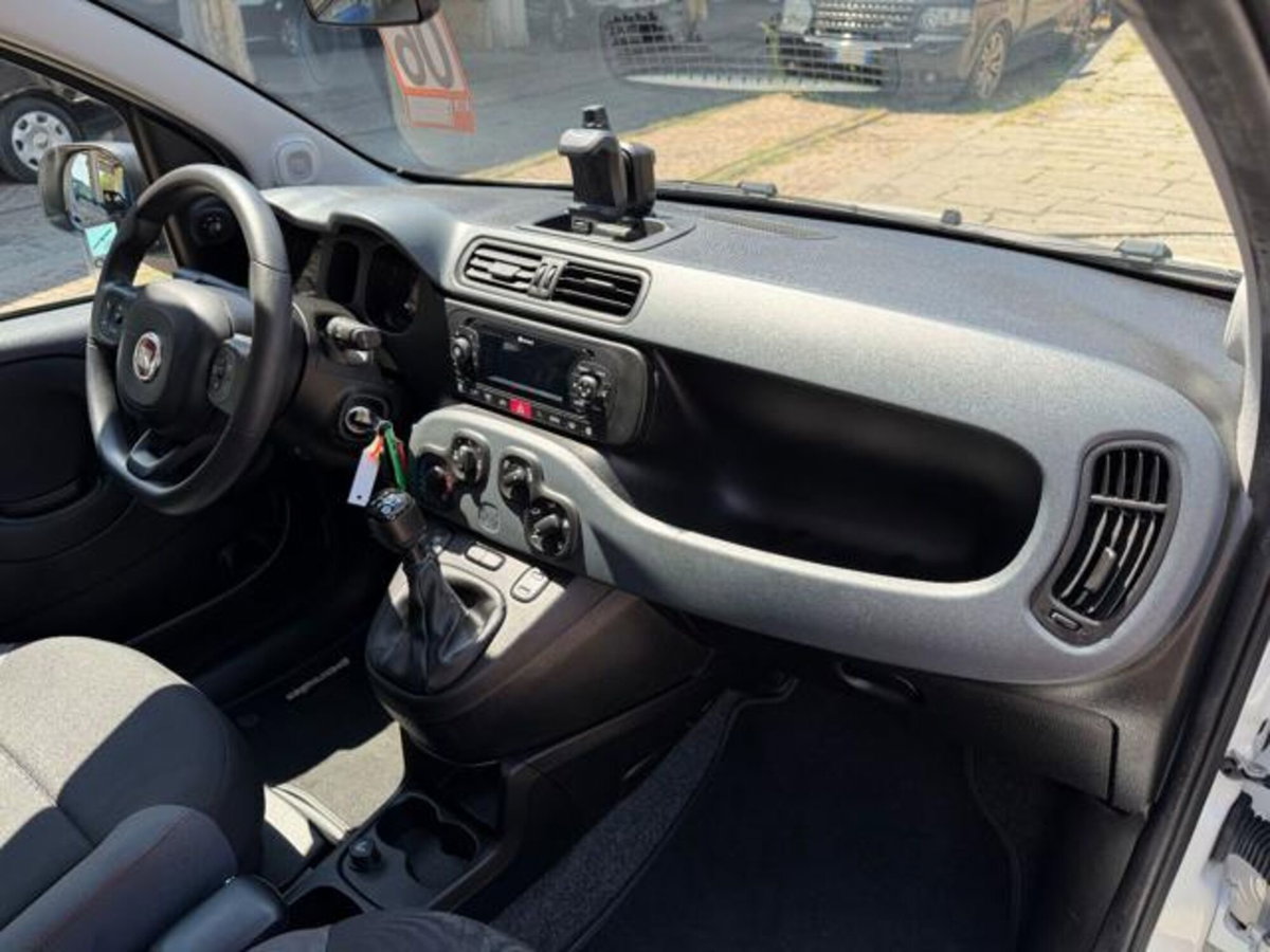 Fiat Panda 1.3 MJT 95 CV S&S 4x4 (18)