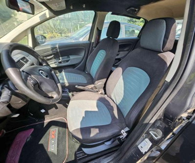 Fiat Grande Punto 1.4 5 porte Dynamic (9)