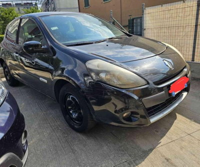 Renault Clio 1.5 dCi 70CV 5 porte Dynamique usata