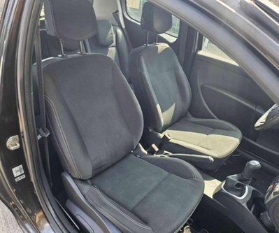 Renault Clio 1.5 dCi 70CV 5 porte Dynamique (9)