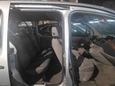 Renault Kangoo 1.5 dCi 105CV 4p Express Maxi Combi Ice (6)