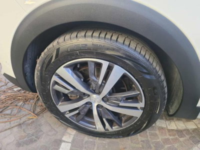 Peugeot 3008 Hybrid4 300 e-EAT8 GT (14)