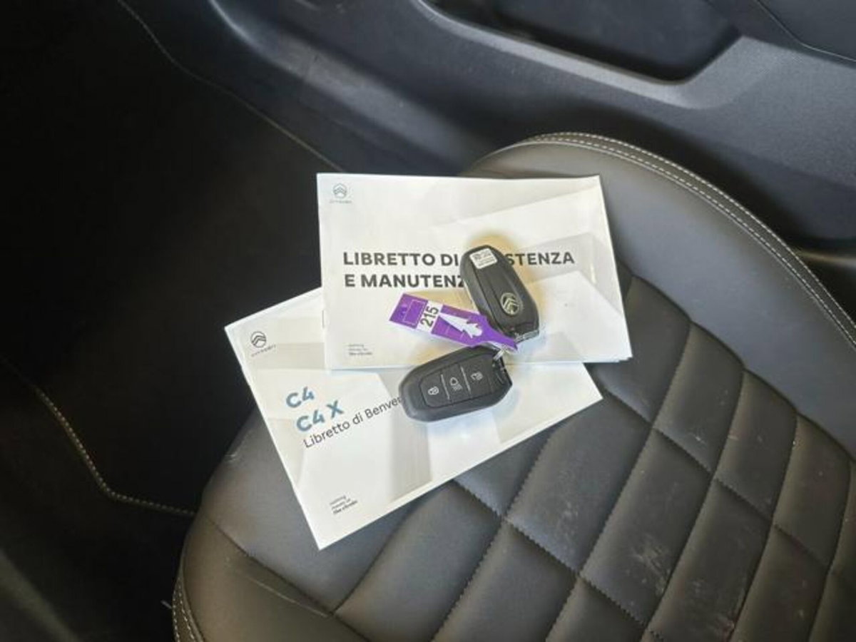 Citroen C4 1.2 hybrid Max 136cv e-dcs6 (18)