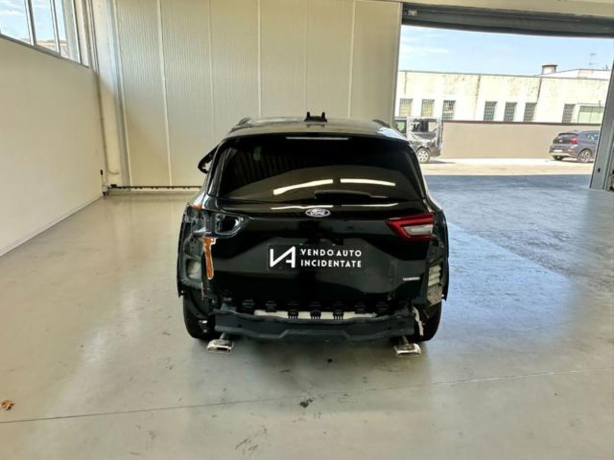 Ford Kuga 2.5 Full Hybrid 190 CV CVT 2WD ST-Line Design (6)