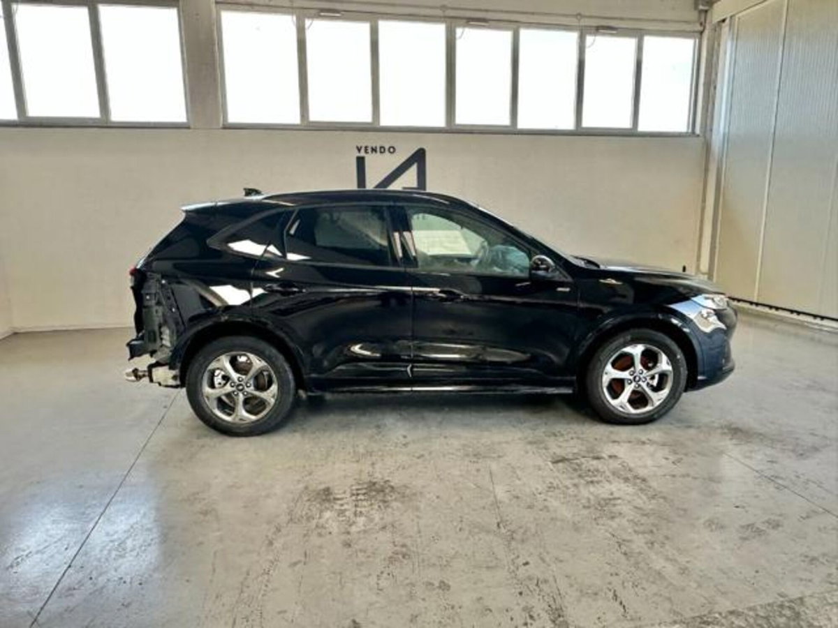 Ford Kuga 2.5 Full Hybrid 190 CV CVT 2WD ST-Line Design (8)