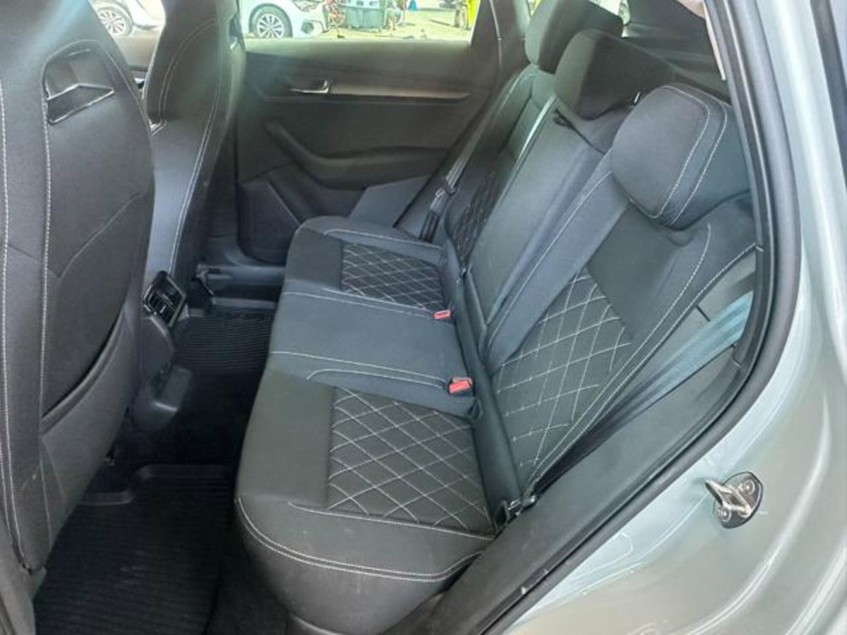 Skoda Karoq 2.0 TDI SCR 4x4 DSG SportLine (12)