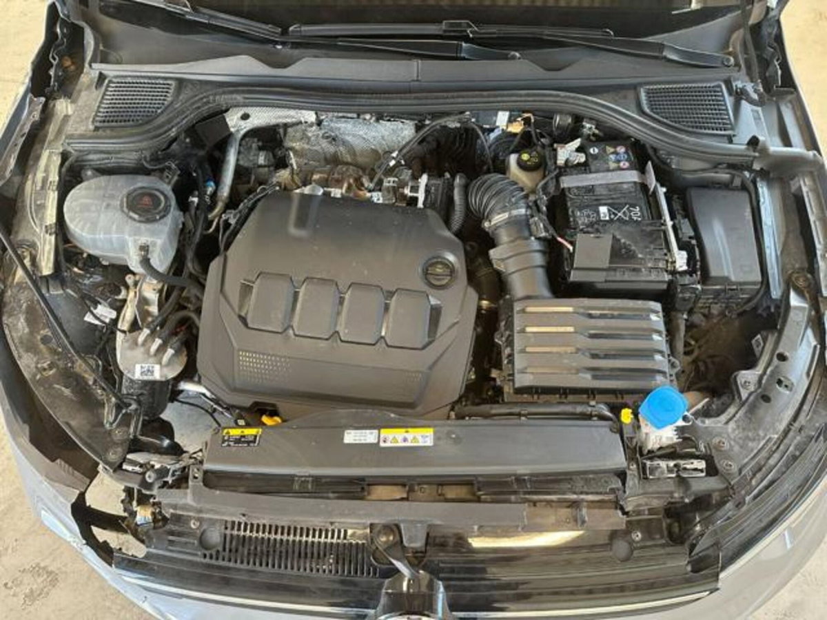 Volkswagen Golf 2.0 TDI SCR Life (10)