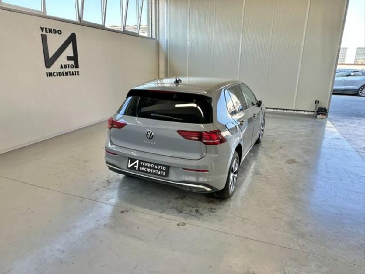 Volkswagen Golf 2.0 TDI SCR Life (7)