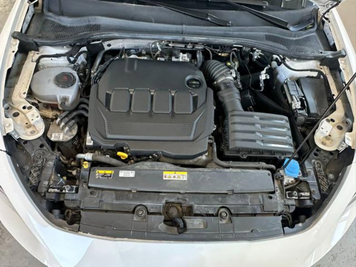 SEAT Leon ST Sportstourer 2.0 tdi Style 116cv (11)