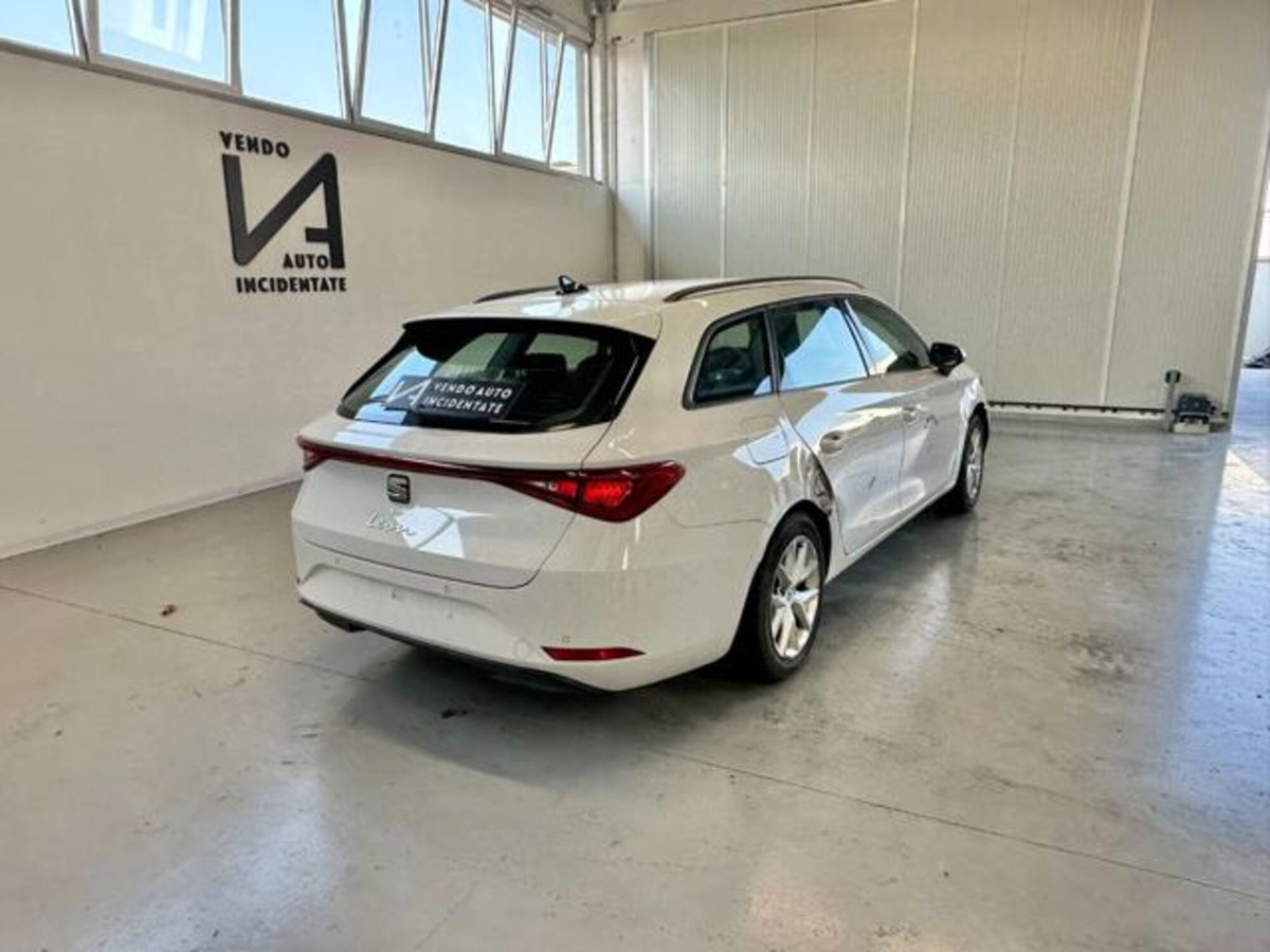 SEAT Leon ST Sportstourer 2.0 tdi Style 116cv (7)