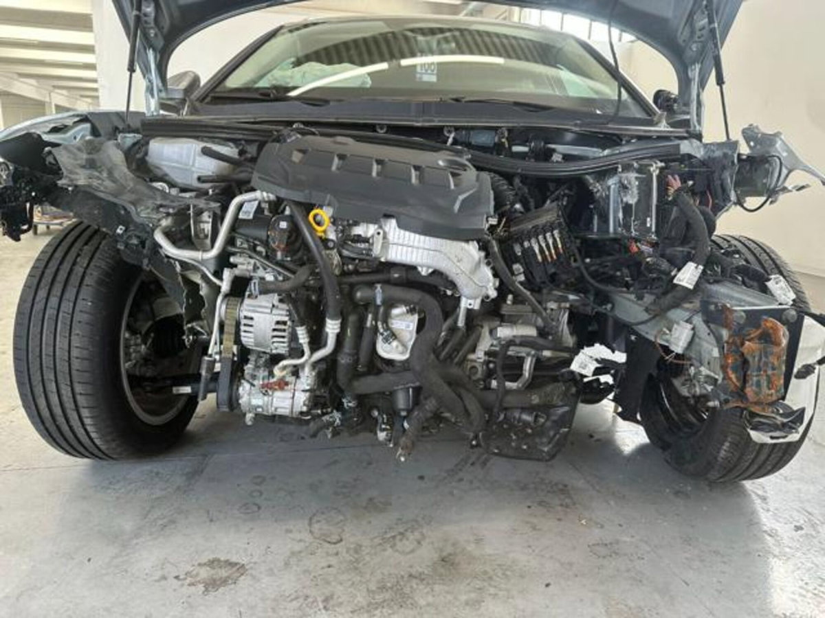 Skoda Superb Station Wagon 2.0 TDI DSG Wagon Style (8)