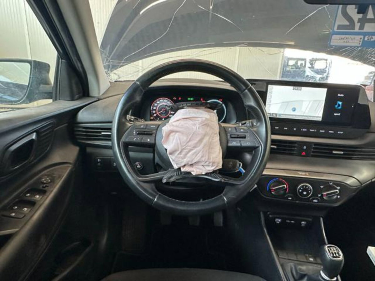 Hyundai i20 1.2 MPI MT GPL ConnectLine (15)