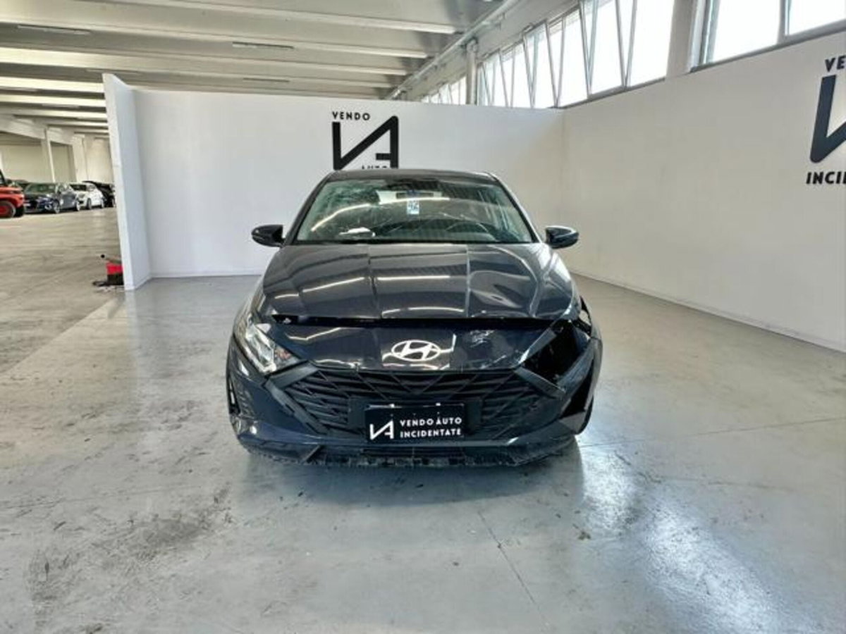 Hyundai i20 1.2 MPI MT GPL ConnectLine (2)