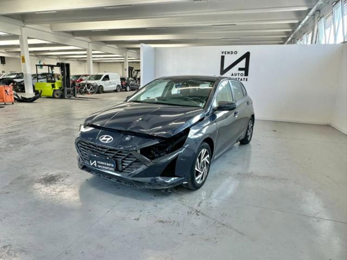 Hyundai i20 1.2 MPI MT GPL ConnectLine (3)