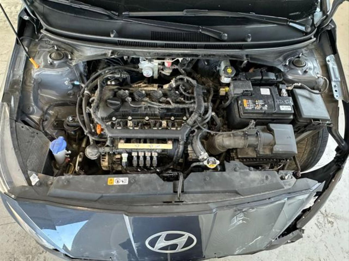Hyundai i20 1.2 MPI MT GPL ConnectLine (9)