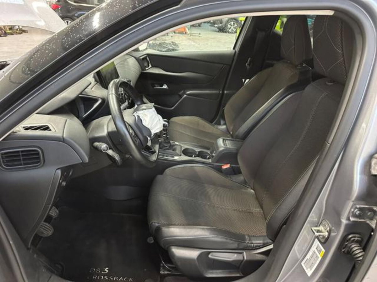 Ds DS 3 DS 3 Crossback PureTech 100 Performance Line (12)