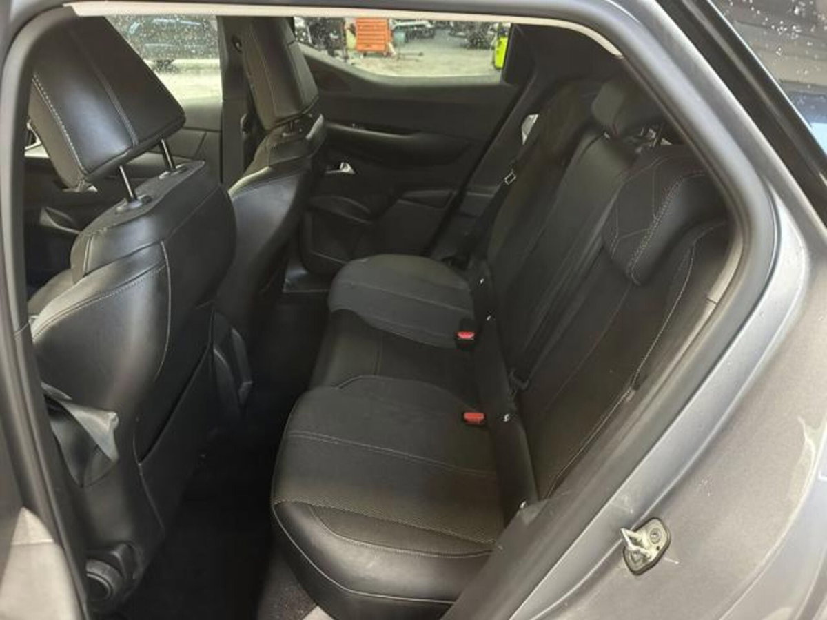 Ds DS 3 DS 3 Crossback PureTech 100 Performance Line (13)