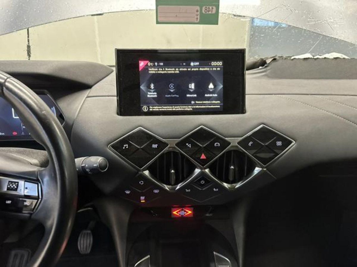 Ds DS 3 DS 3 Crossback PureTech 100 Performance Line (17)