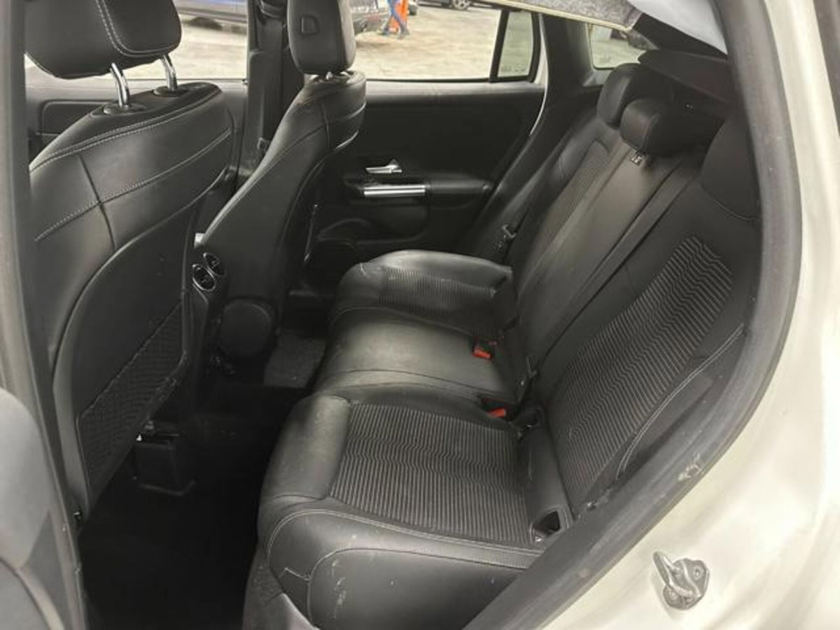 Mercedes-Benz GLA SUV 200 Automatic Executive (13)