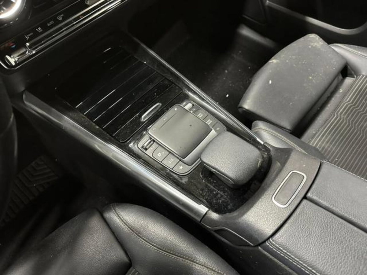 Mercedes-Benz GLA SUV 200 Automatic Executive (18)