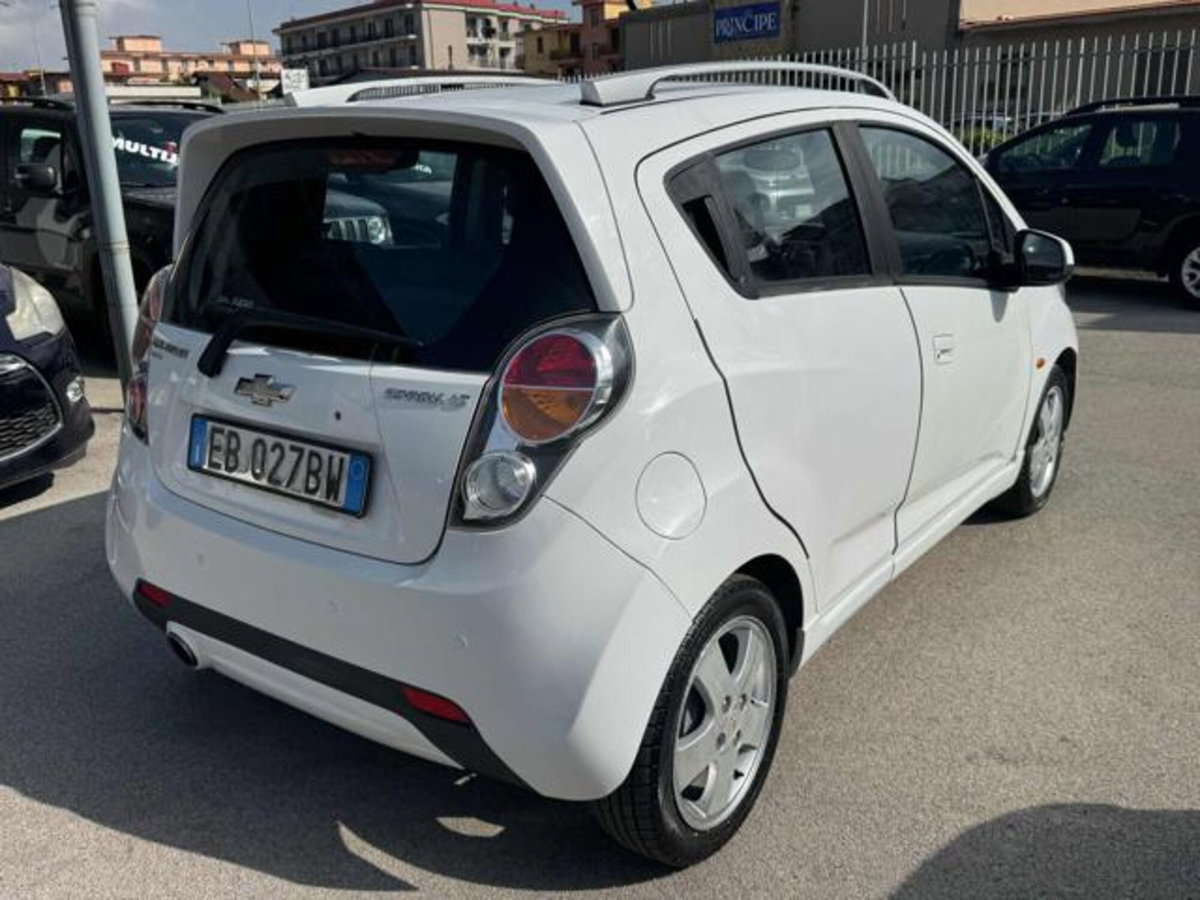 Chevrolet Spark 1.2 LT GPL Eco Logic (4)