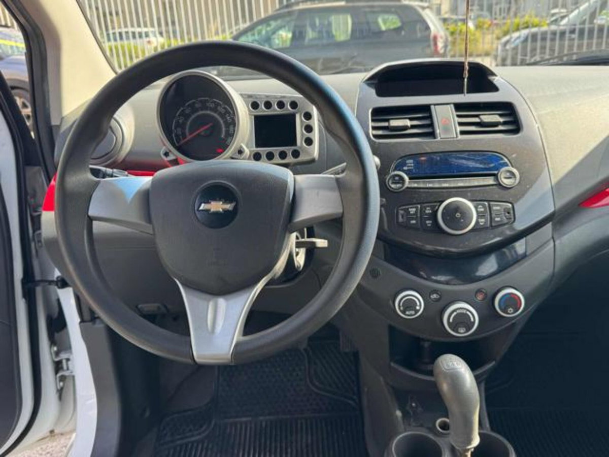 Chevrolet Spark 1.2 LT GPL Eco Logic (9)